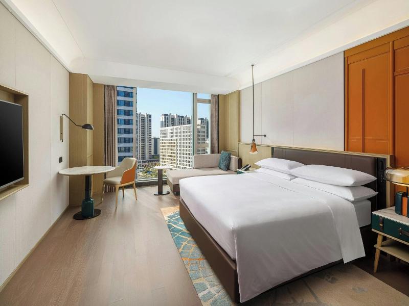 Renaissance Qingdao Hotel image