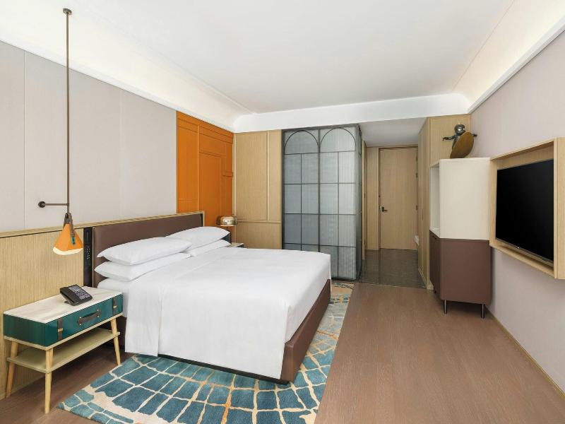 Renaissance Qingdao Hotel image