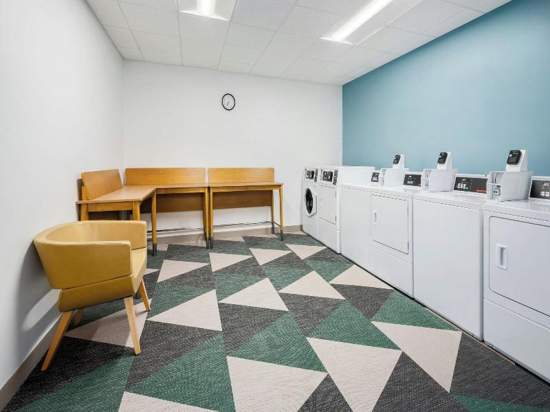 Element Savannah Midtown image