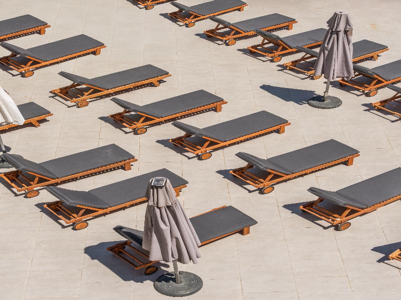 Oakridge Hotel And Spa image