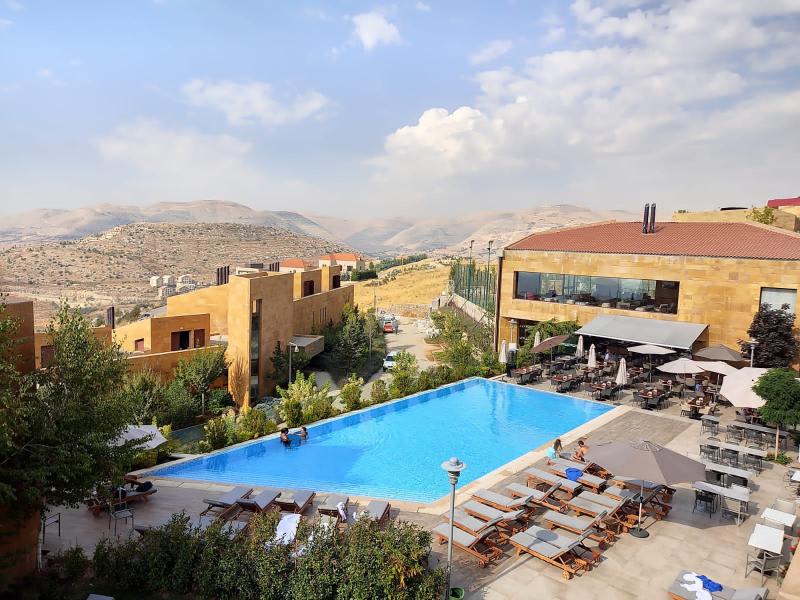 Oakridge Hotel And Spa image