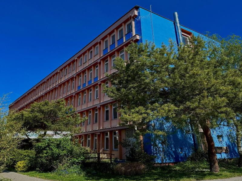 Hotel Avion image