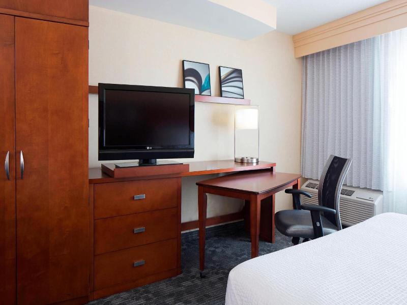 Courtyard By Marriott Des Moines Ankeny image