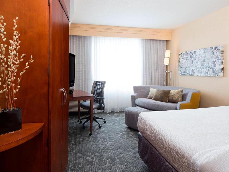 Courtyard By Marriott Des Moines Ankeny image