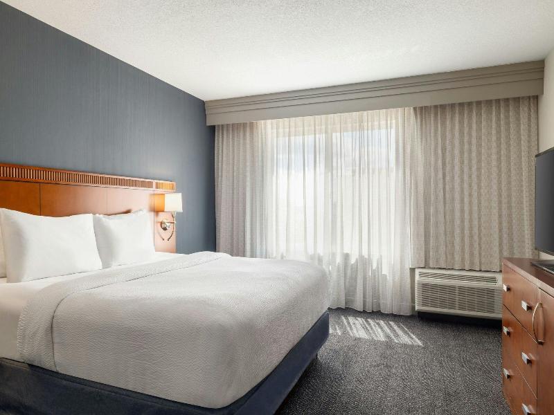 Courtyard By Marriott Des Moines Ankeny image