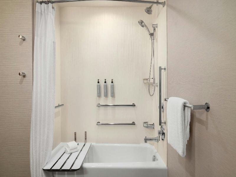 Courtyard By Marriott Des Moines Ankeny image
