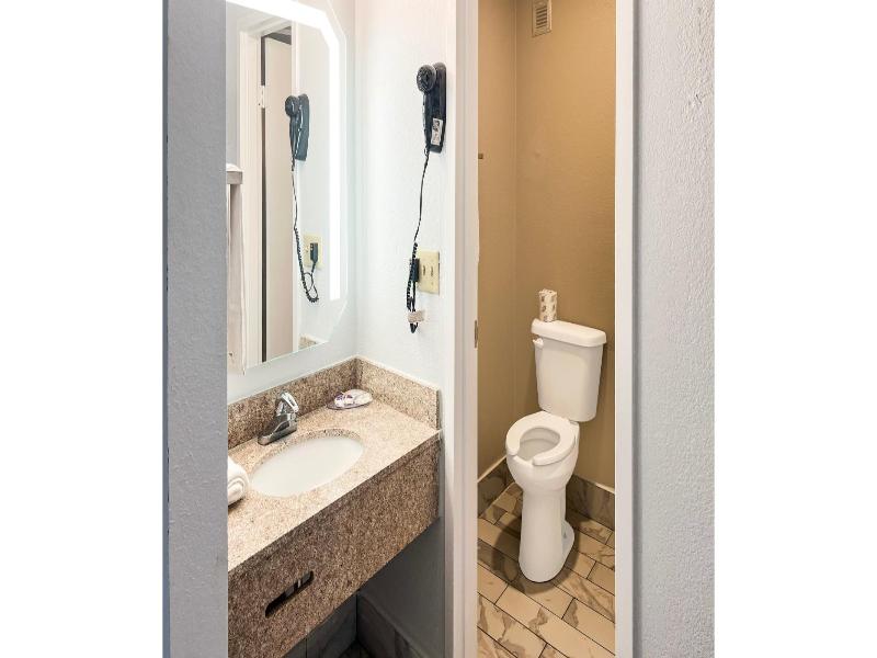Studio 6 Suites Norcross, Ga image