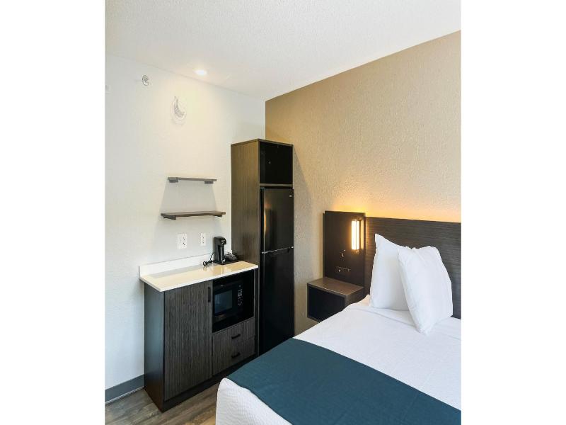 Studio 6 Suites Norcross, Ga image
