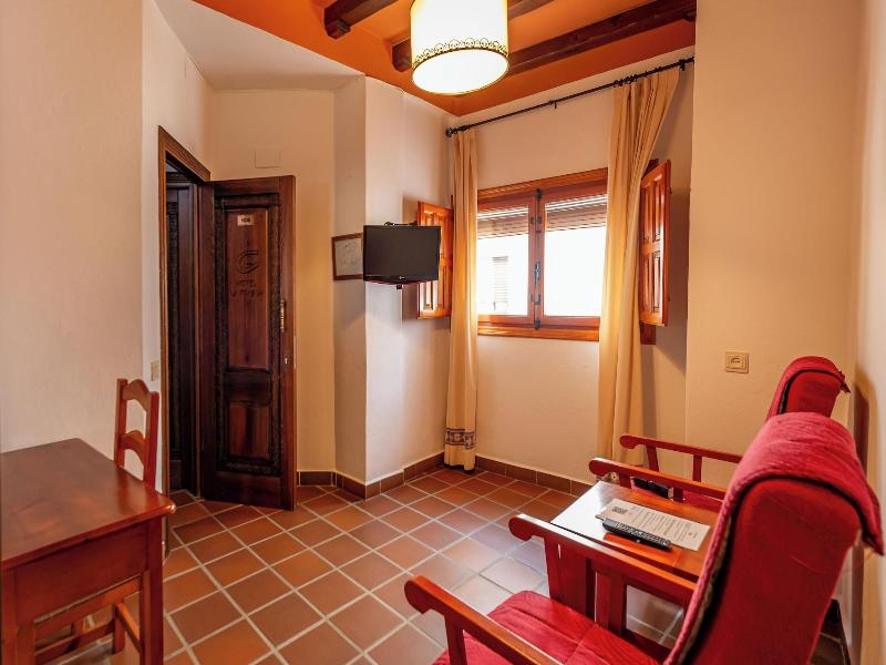 Hotel La Fragua I image