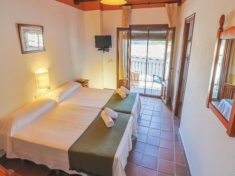Hotel La Fragua I image
