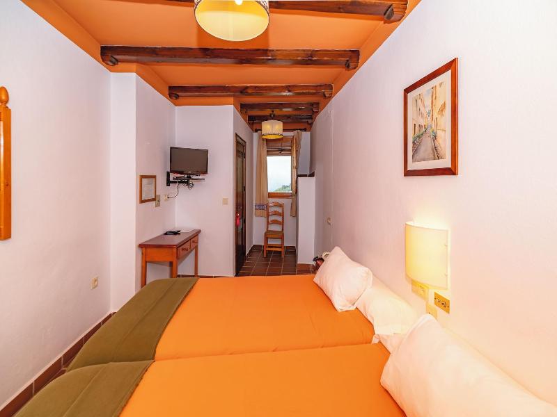 Hotel La Fragua I image