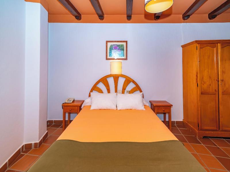 Hotel La Fragua I image