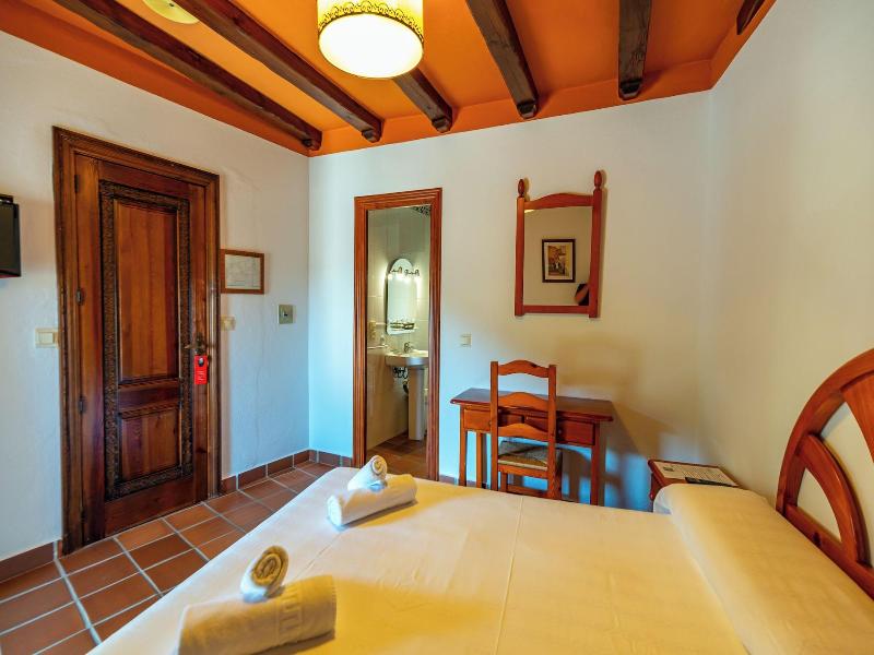 Hotel La Fragua I image