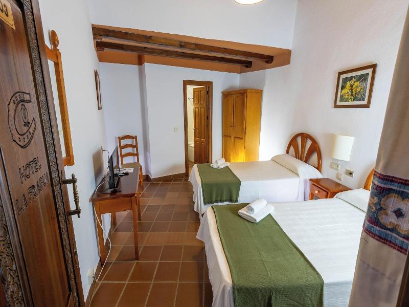 Hotel La Fragua I image