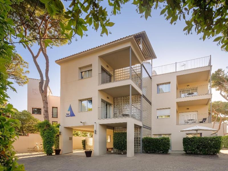 Apartamentos Porta Coeli image