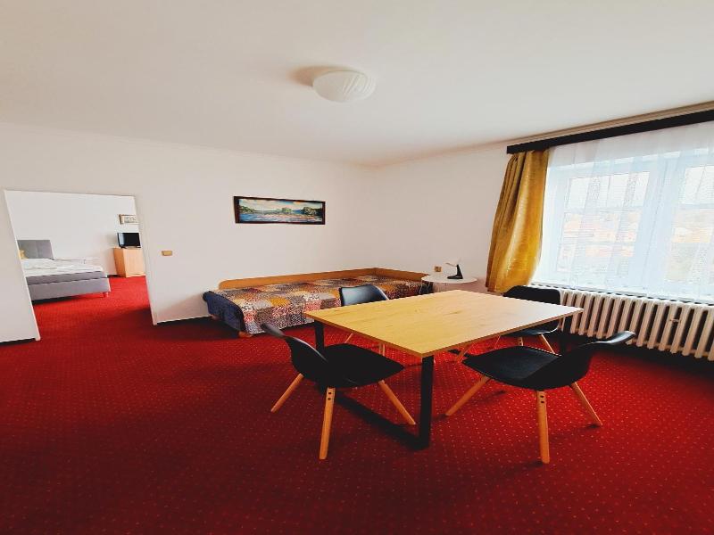 Hotel Grand image