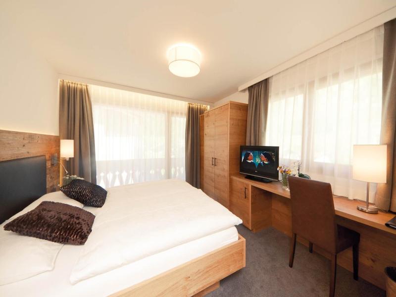 Waldpark Hotel Garni image