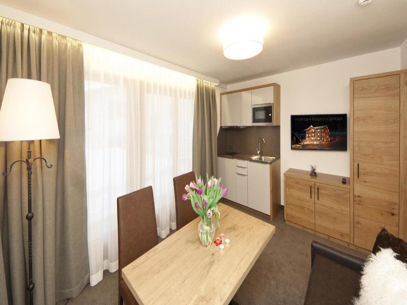 Waldpark Hotel Garni image