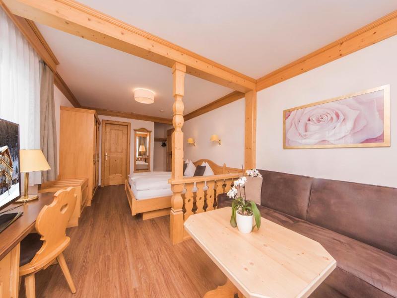 Waldpark Hotel Garni image