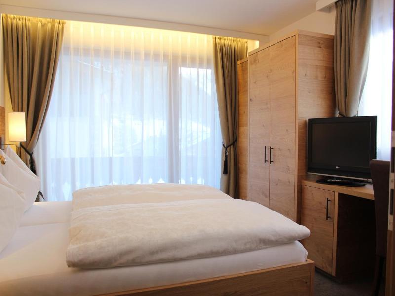 Waldpark Hotel Garni image