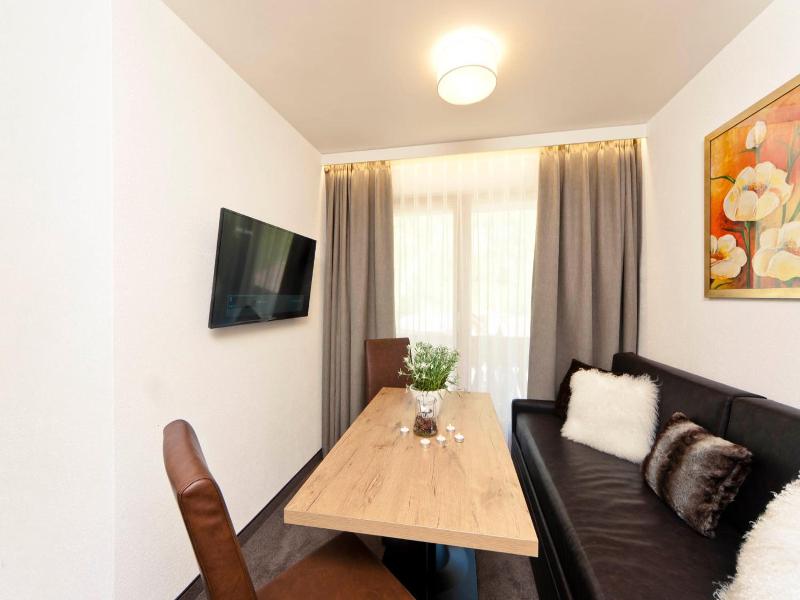 Waldpark Hotel Garni image