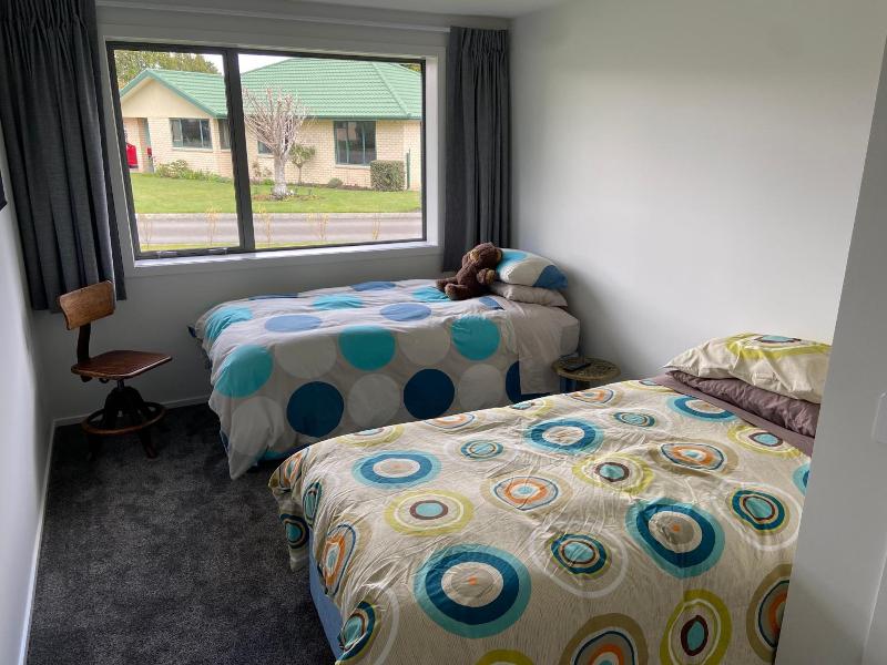 Red Tussock Motel image
