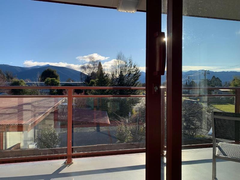 Red Tussock Motel image