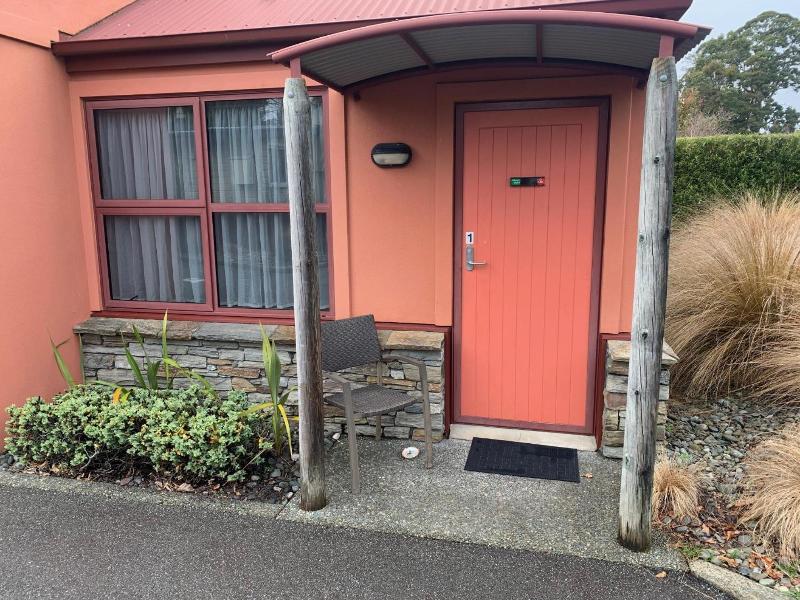 Red Tussock Motel image