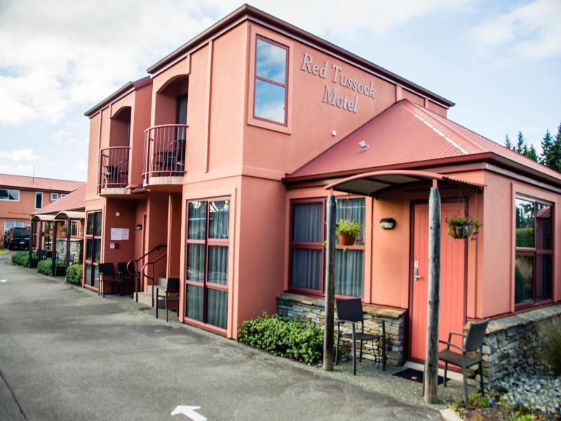Red Tussock Motel image