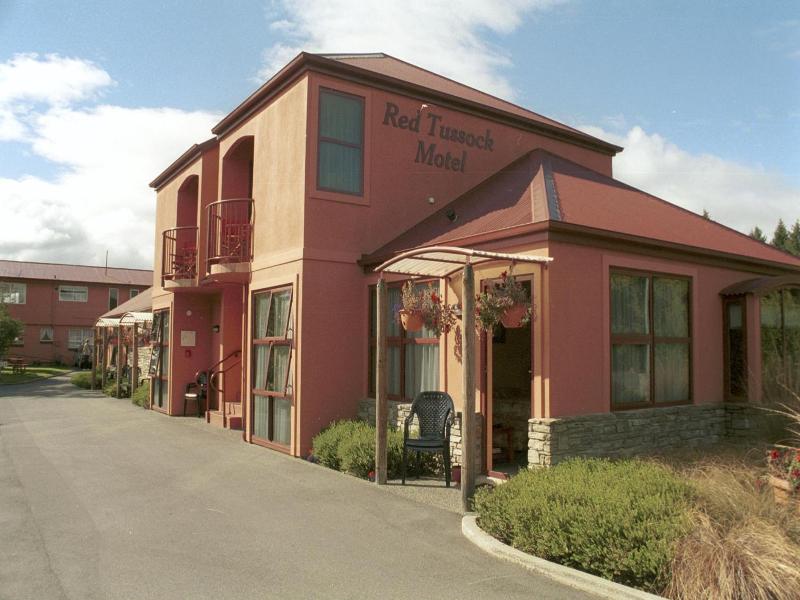 Red Tussock Motel image