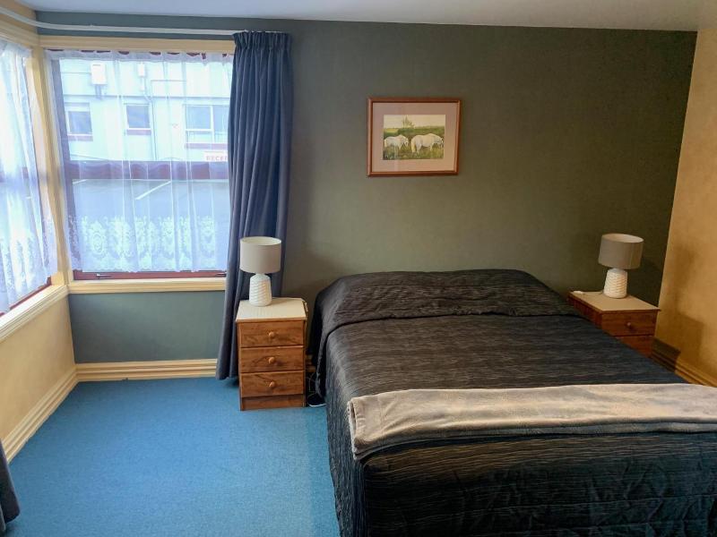 Red Tussock Motel image