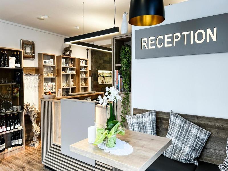 City Zimmer Appartement Dina Mariner image