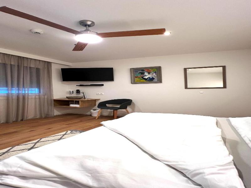 City Zimmer Appartement Dina Mariner image