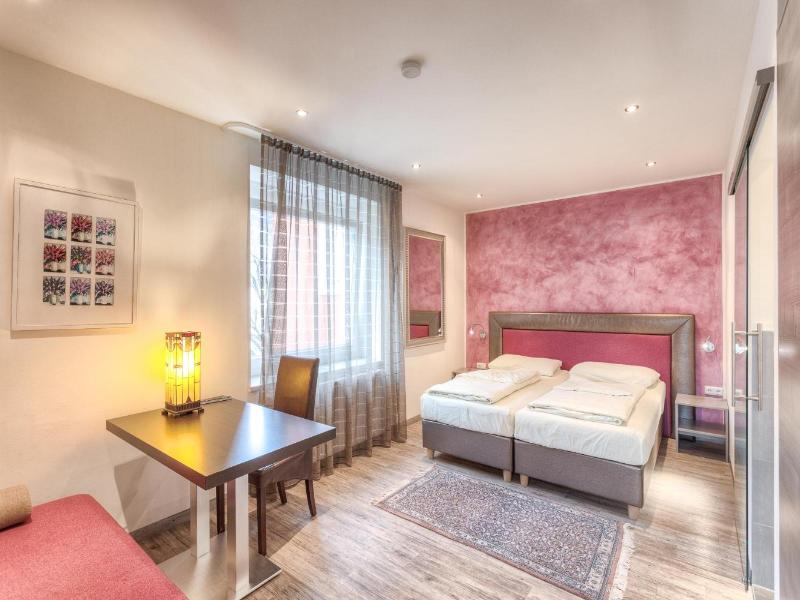 City Zimmer Appartement Dina Mariner image