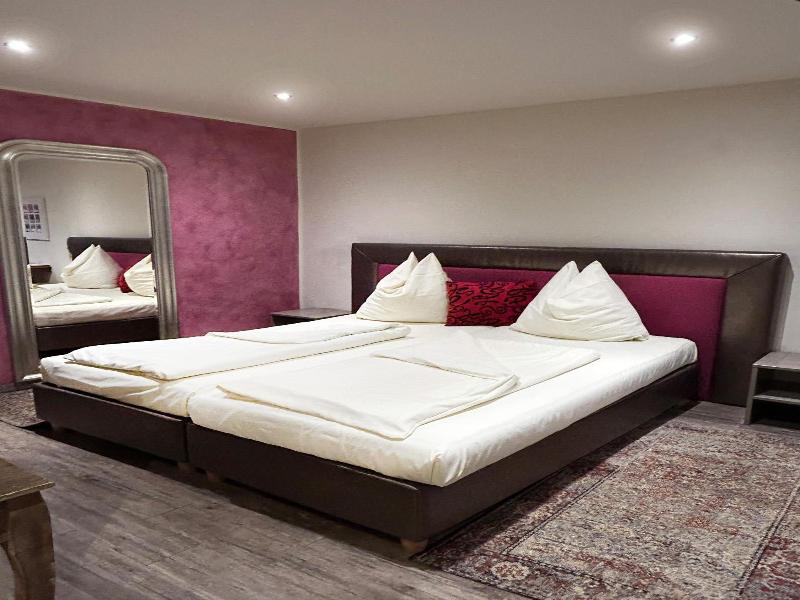 City Zimmer Appartement Dina Mariner image