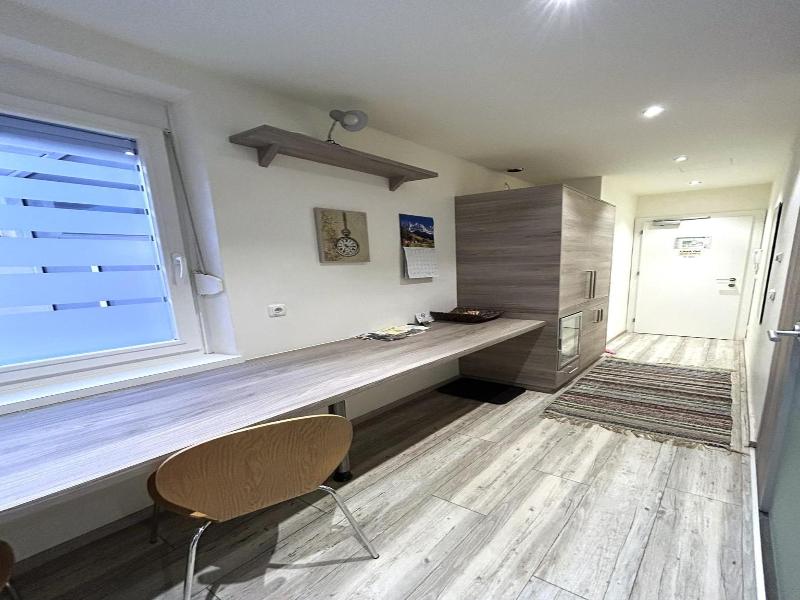 City Zimmer Appartement Dina Mariner image