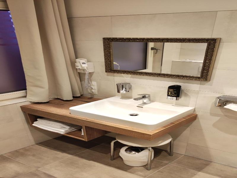 City Zimmer Appartement Dina Mariner image