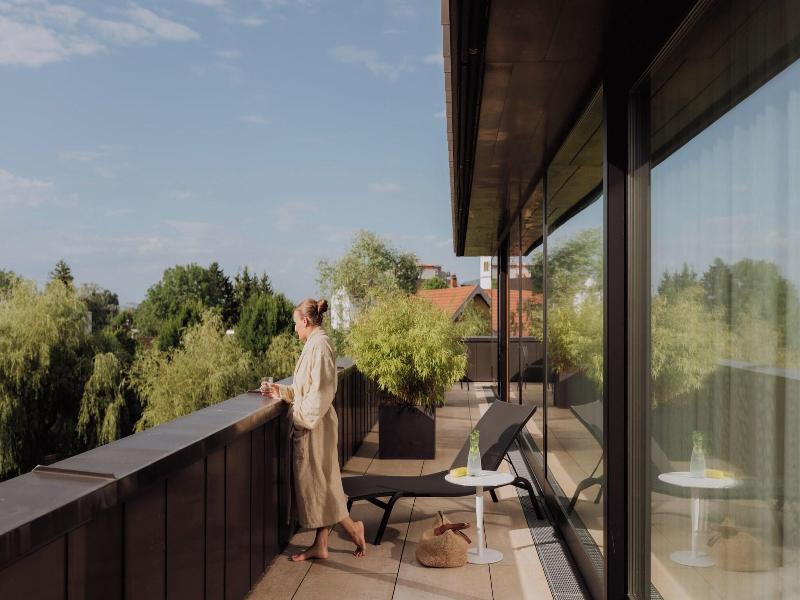 Hotel Am See image