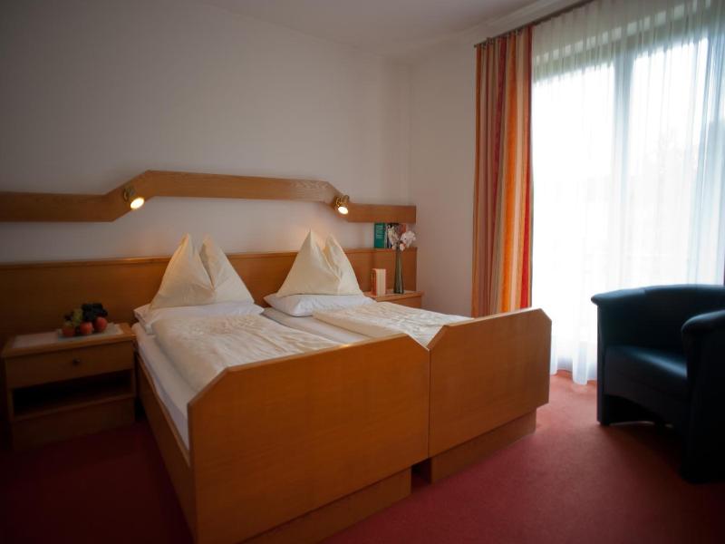 Simon Hotel Cafv image
