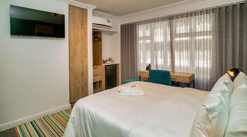 Parliament Hotel image