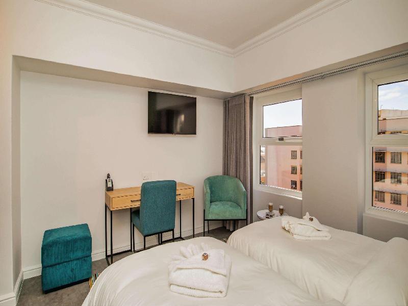 Parliament Hotel image