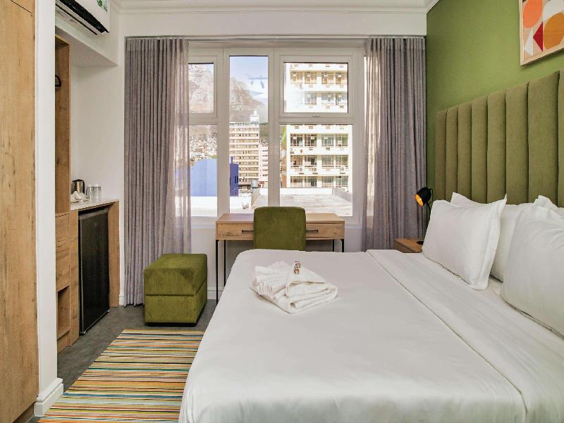 Parliament Hotel image