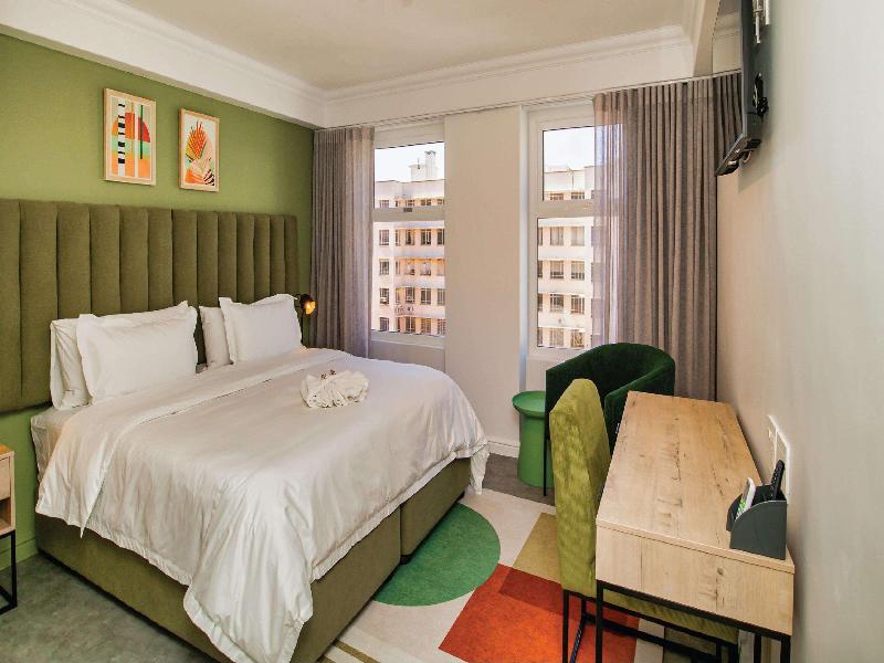 Parliament Hotel image