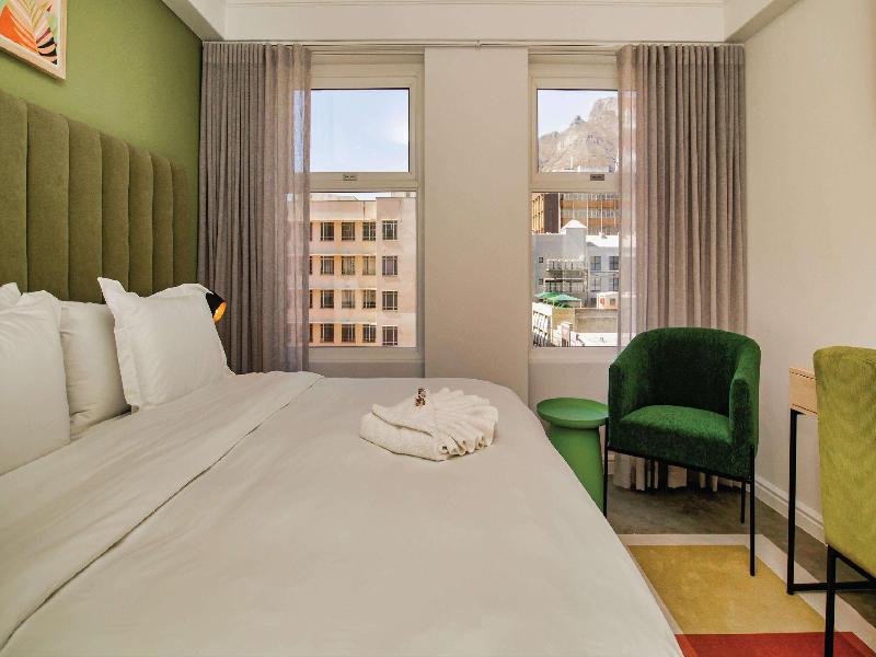 Parliament Hotel image
