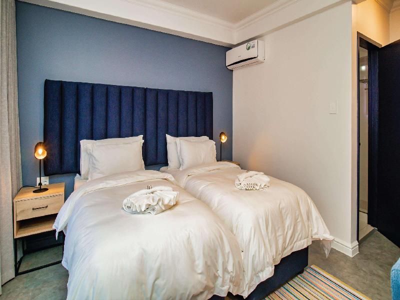 Parliament Hotel image