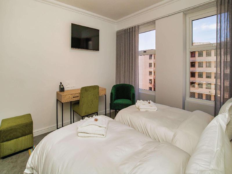 Parliament Hotel image