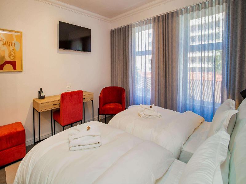 Parliament Hotel image