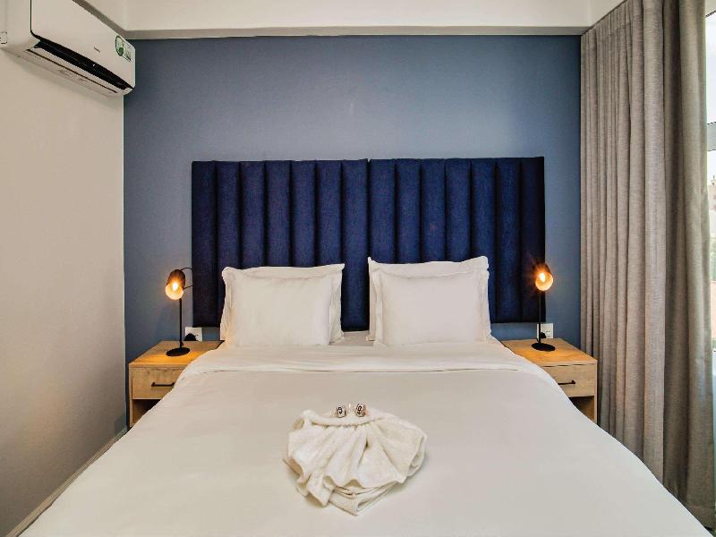 Parliament Hotel image