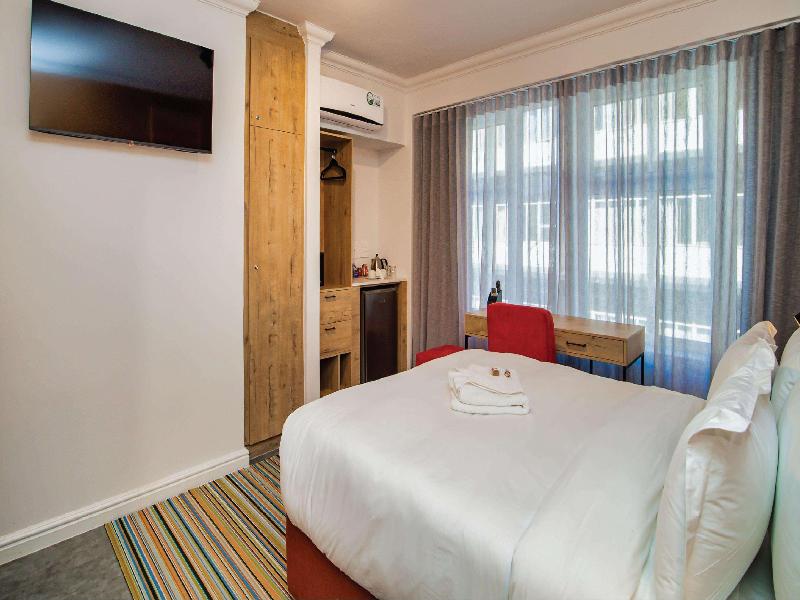 Parliament Hotel image