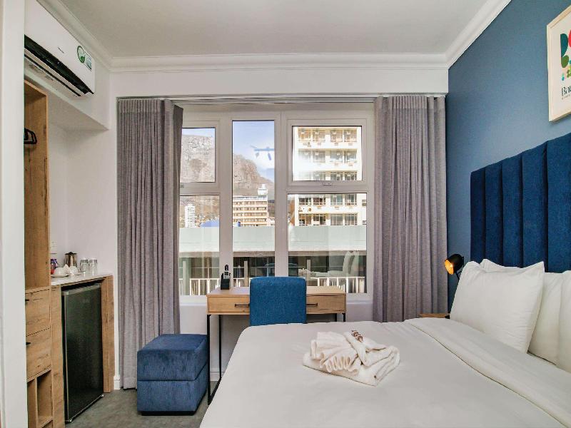 Parliament Hotel image